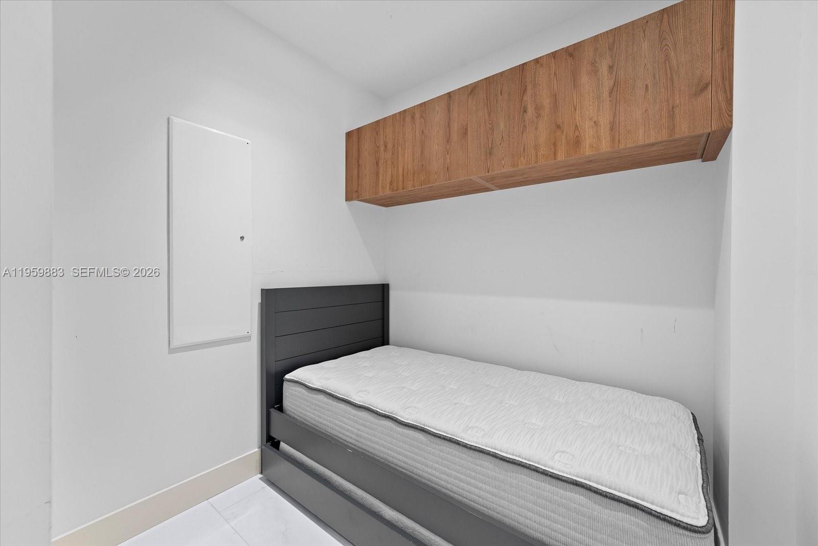 JADE SIGNATURE CONDO - Residential