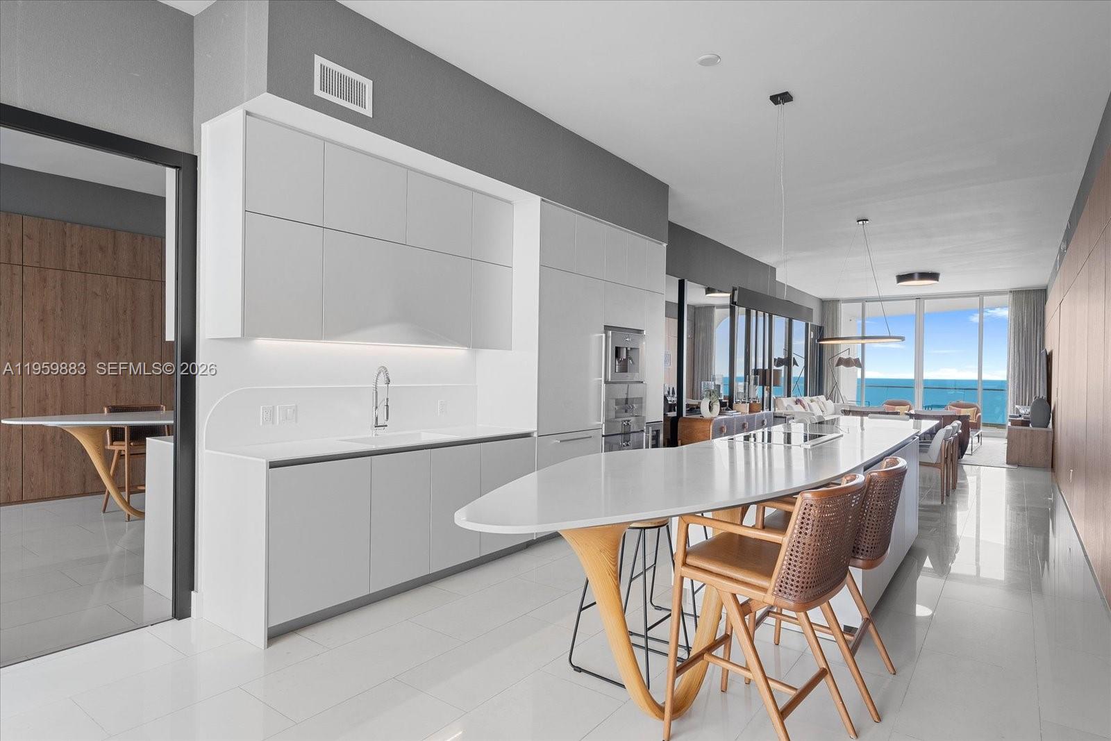 JADE SIGNATURE CONDO - Residential