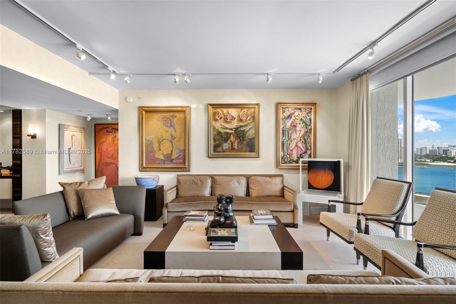 Property for Sale at 6000 Island Blvd 1703, Aventura, Miami-Dade County, Florida - Bedrooms: 4 
Bathrooms: 4  - $3,700,000