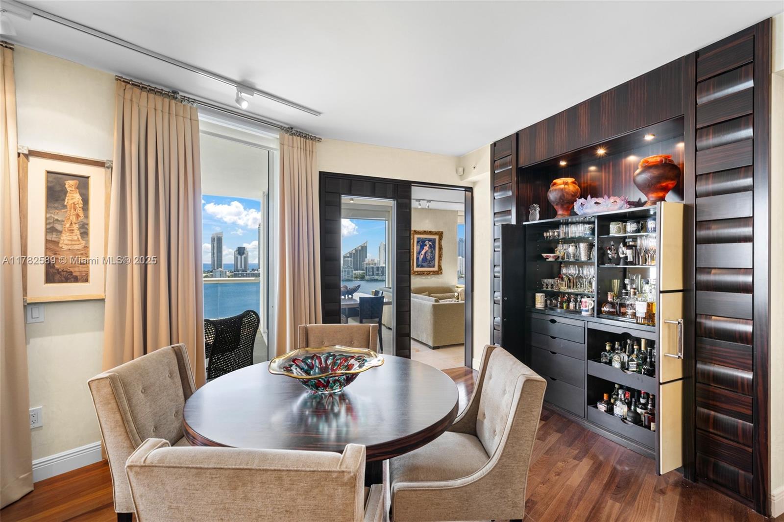 BELLAMARE @ WILLIAMS ISLA - Residential