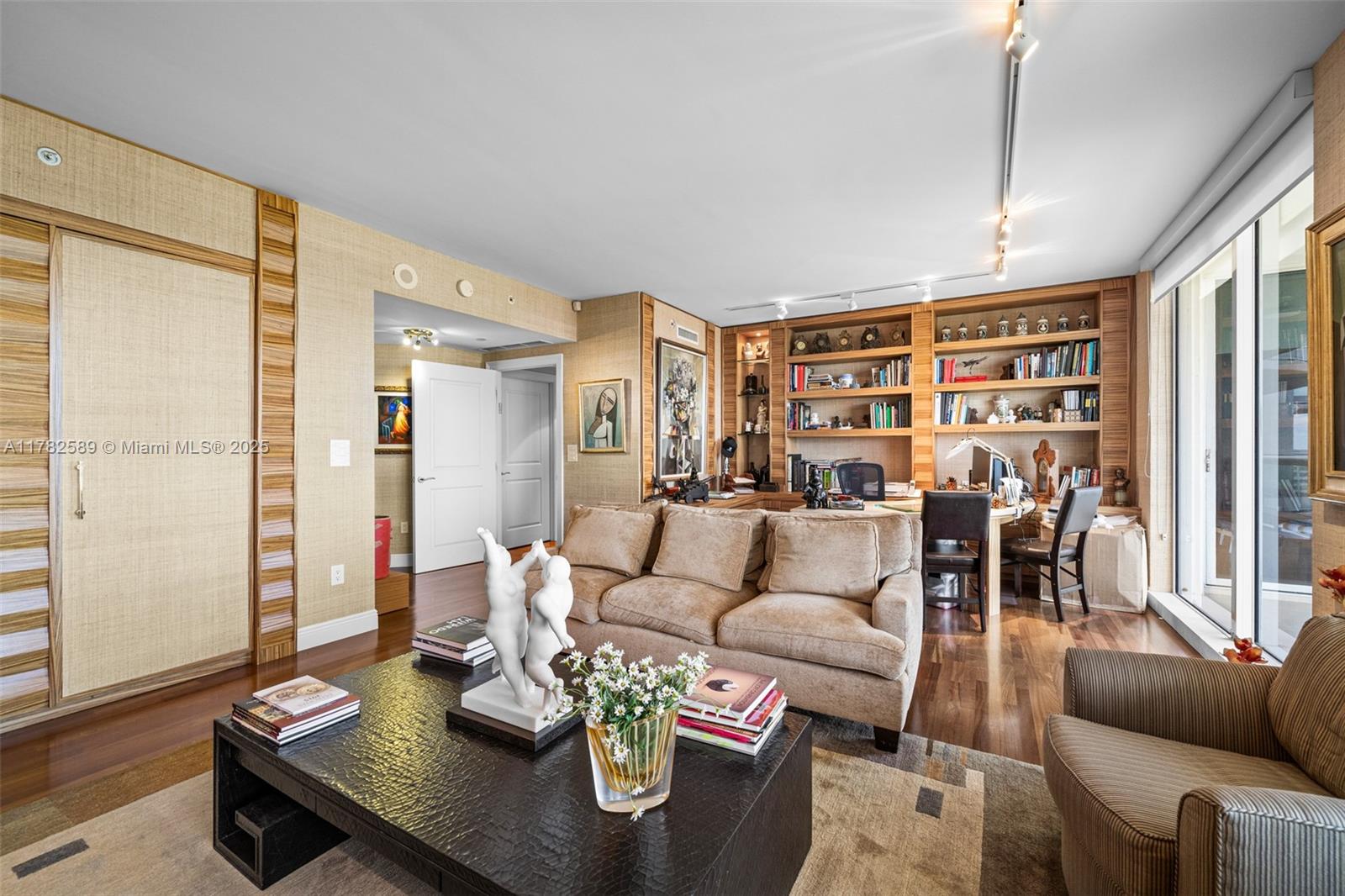 BELLAMARE @ WILLIAMS ISLA - Residential