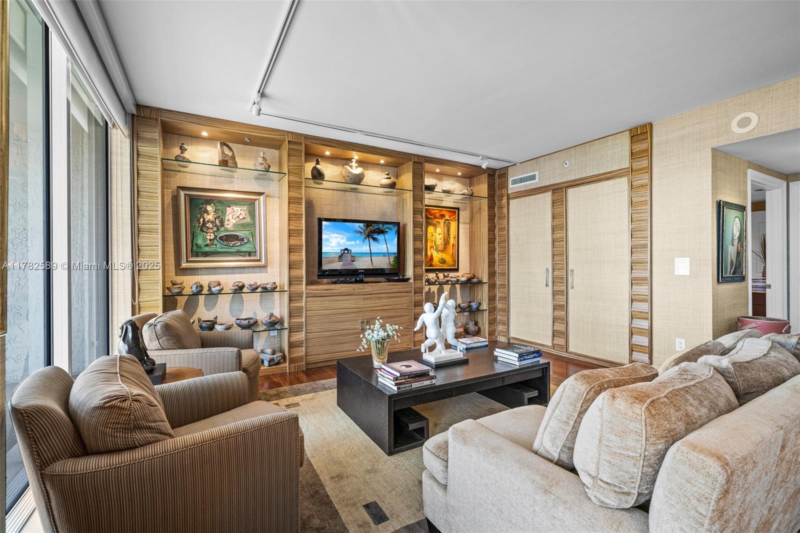 BELLAMARE @ WILLIAMS ISLA - Residential