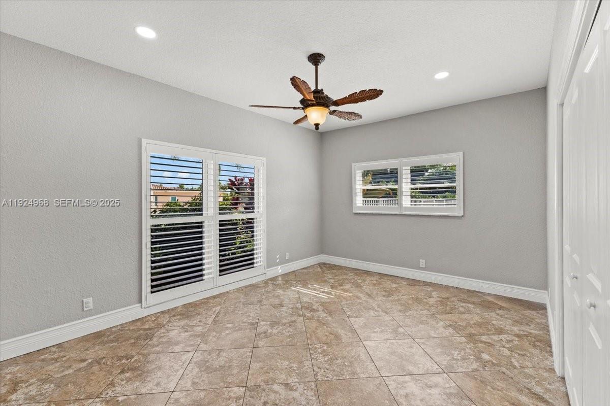 BONAVENTURE LAKES ADD 1 - Residential