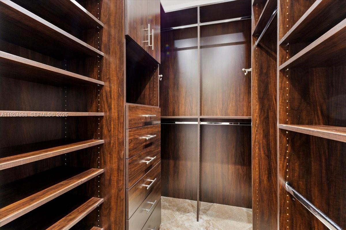 BONAVENTURE LAKES ADD 1 - Residential