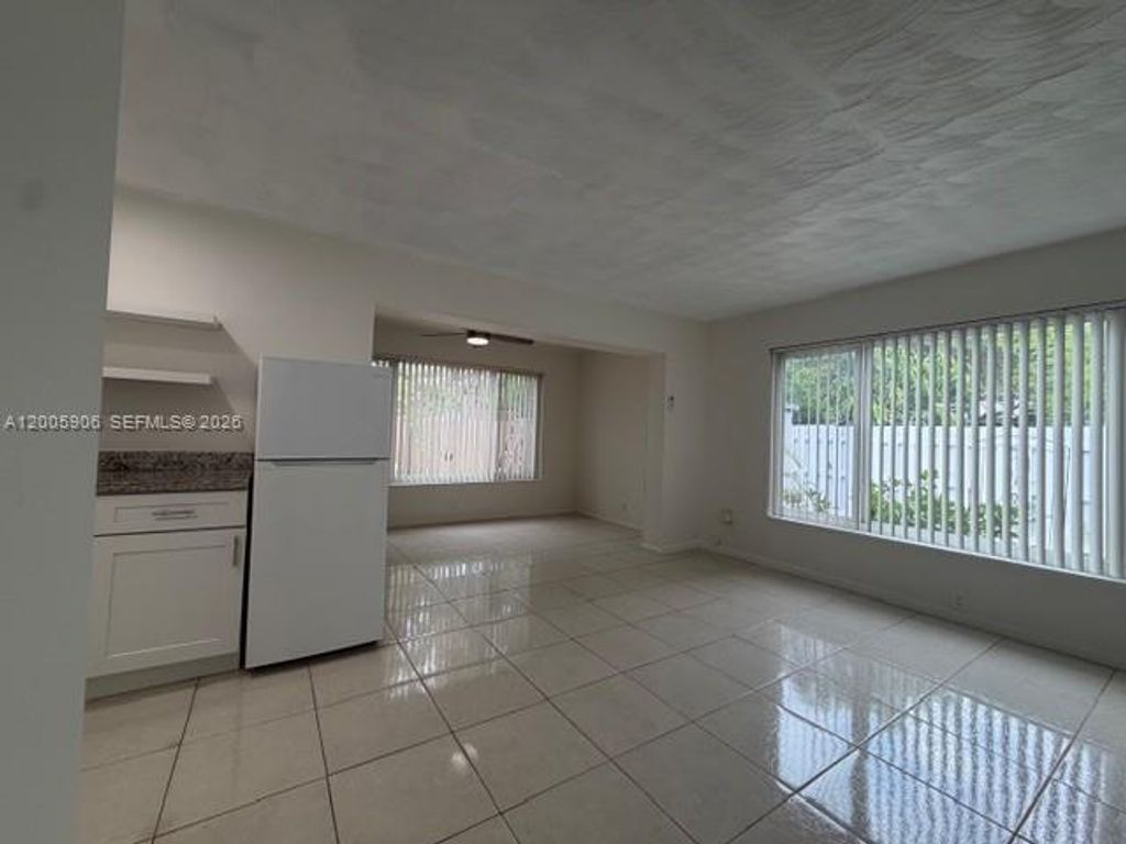 Photo of 6215 SW 20th St #1, Miramar, FL 33023 (MLS # A12005906)