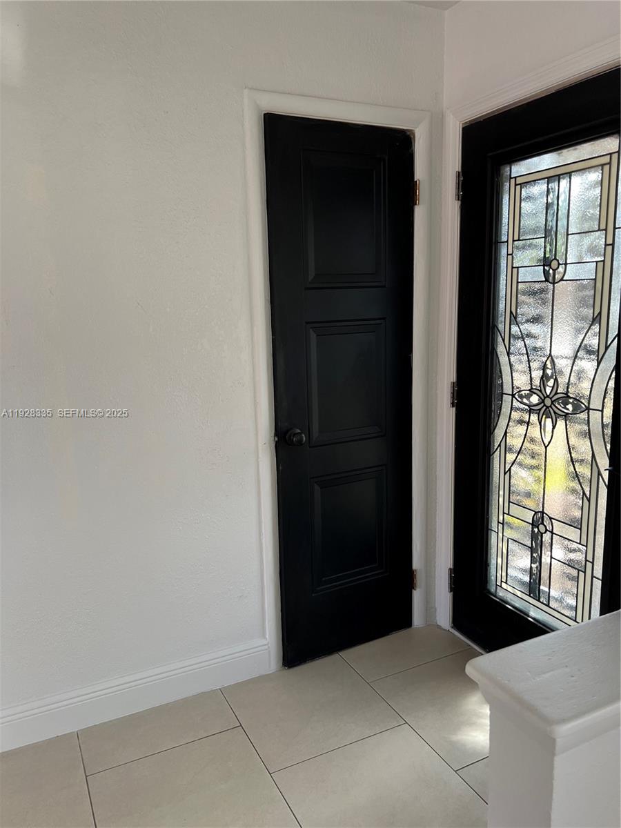 CAROL CITY 1 ST ADDN - Residential Lease