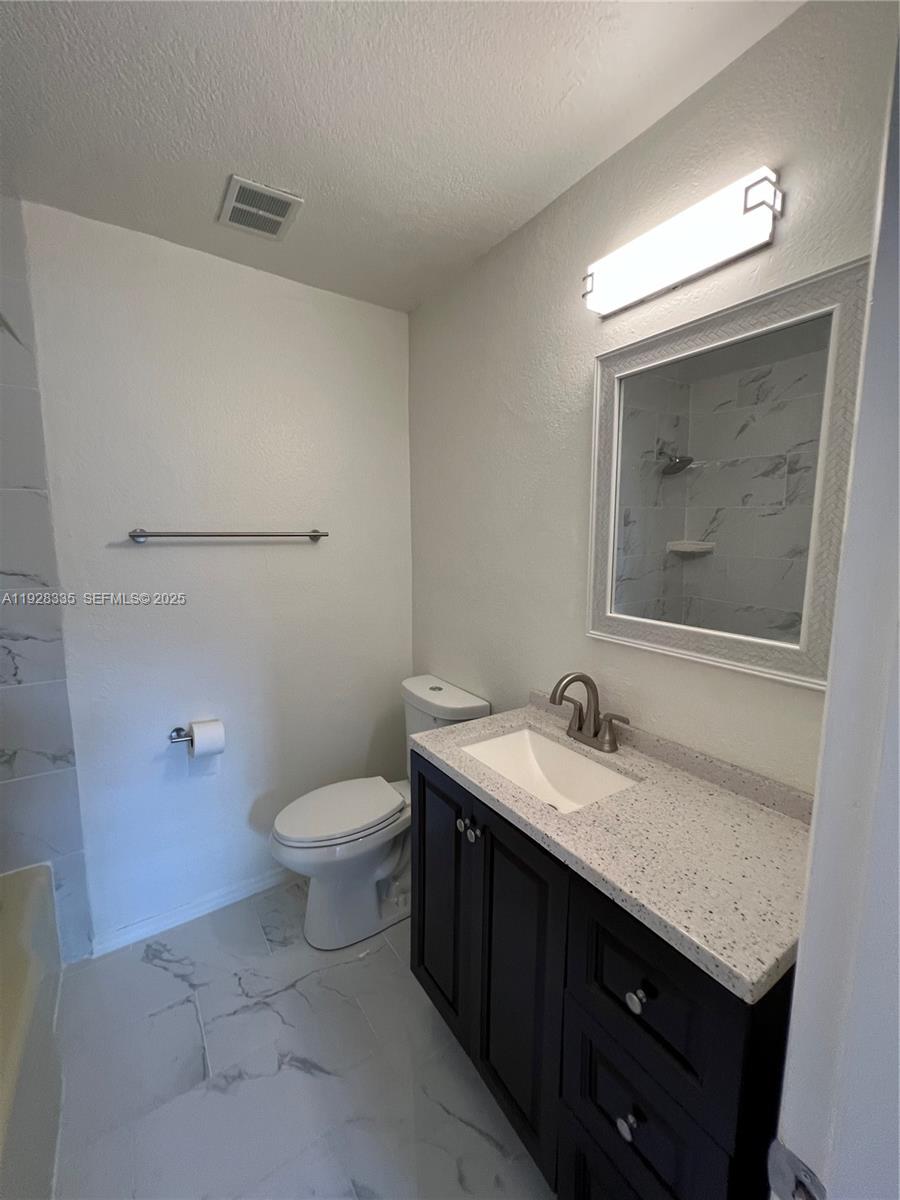 CAROL CITY 1 ST ADDN - Residential Lease