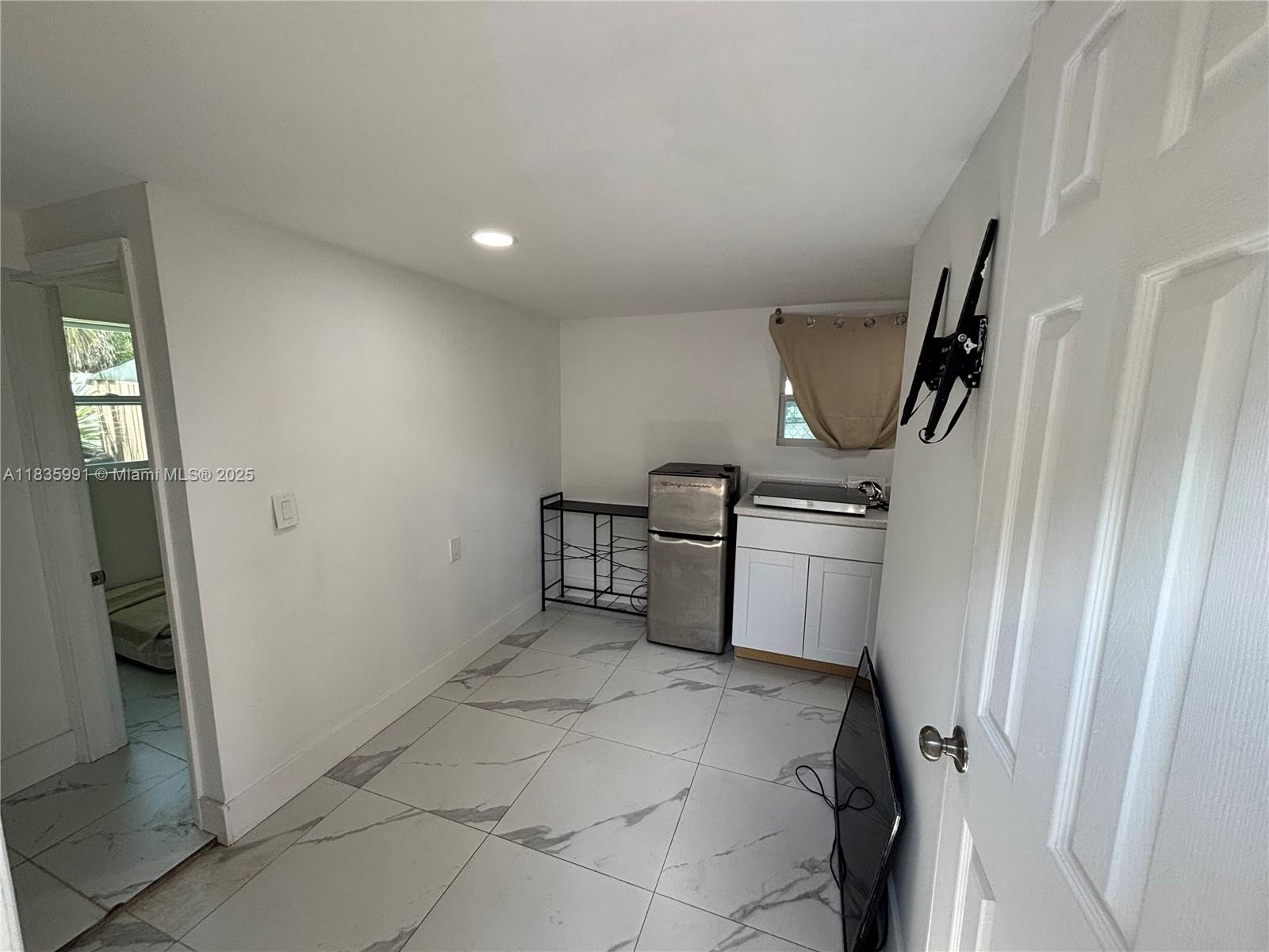 729 NW 19th Ave REAR