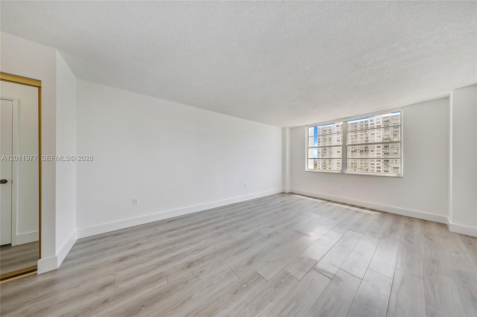 ADMIRALS PORT CONDO WEST - Residential