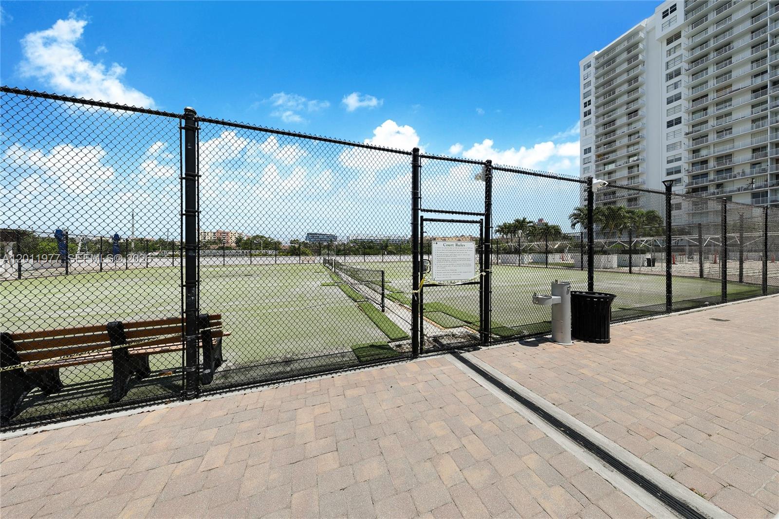 ADMIRALS PORT CONDO WEST - Residential