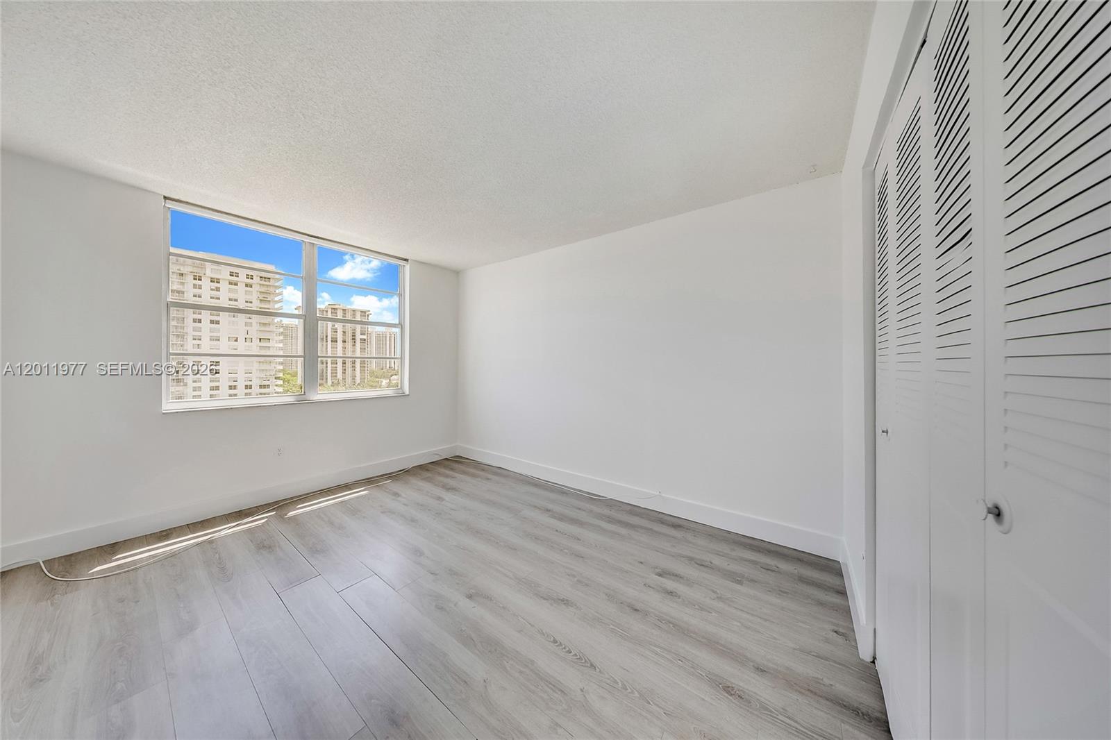 ADMIRALS PORT CONDO WEST - Residential