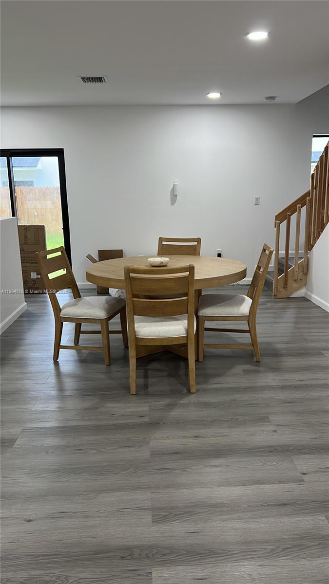 SUNNYLAND PARK NO 2 - Residential Lease