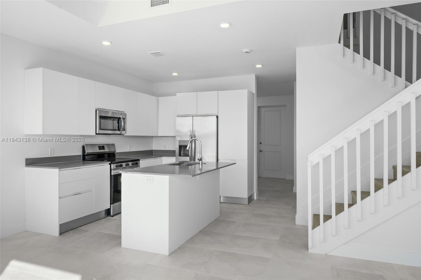 18968 SW 344th Ter 18968