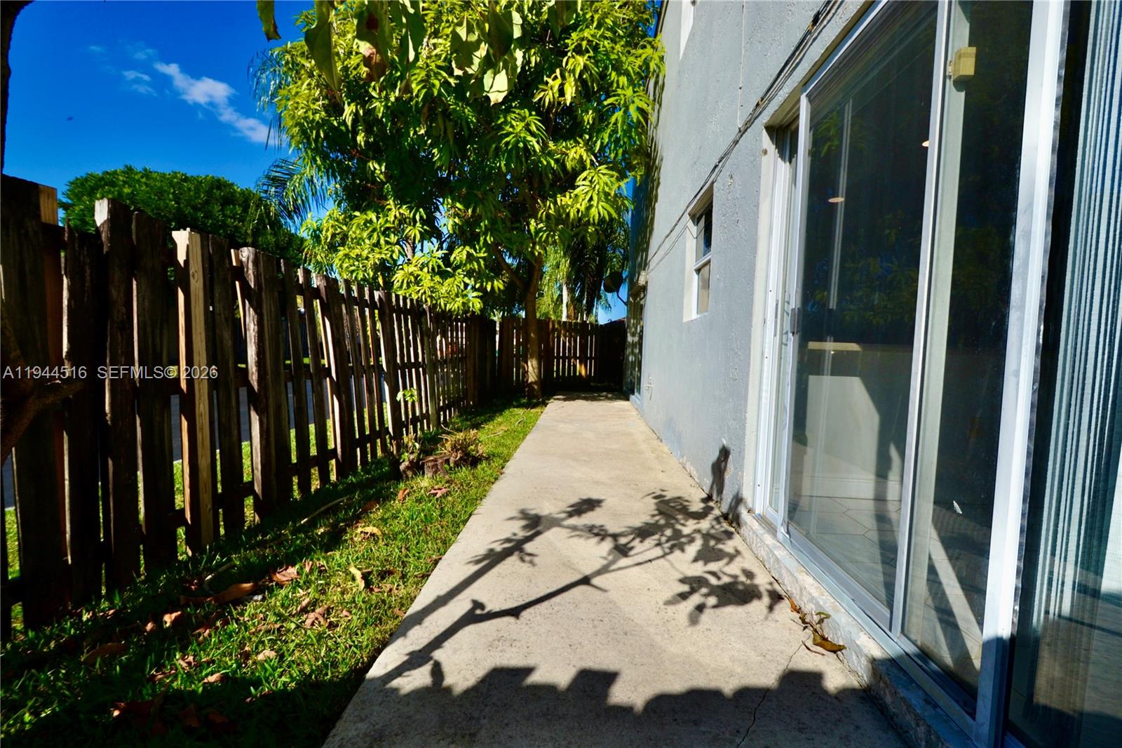 LAKES BY THE BAY SEC 5 - Residential