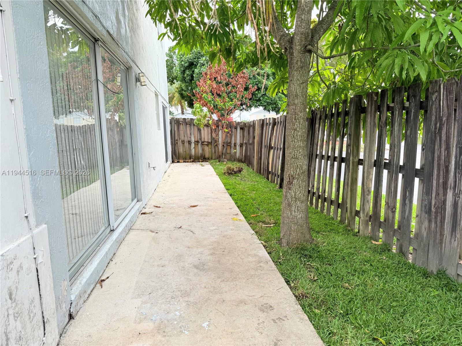 LAKES BY THE BAY SEC 5 - Residential