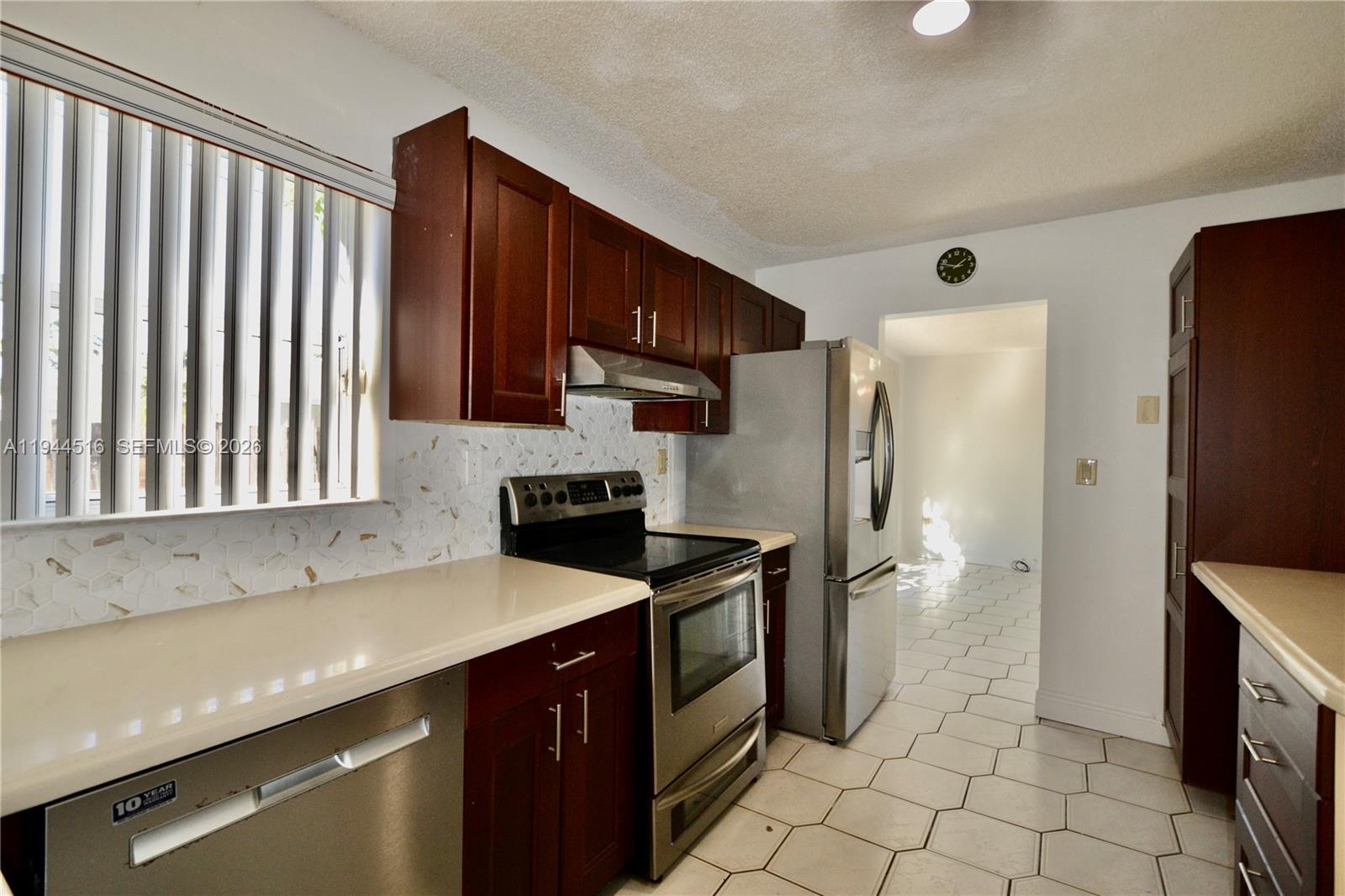 LAKES BY THE BAY SEC 5 - Residential