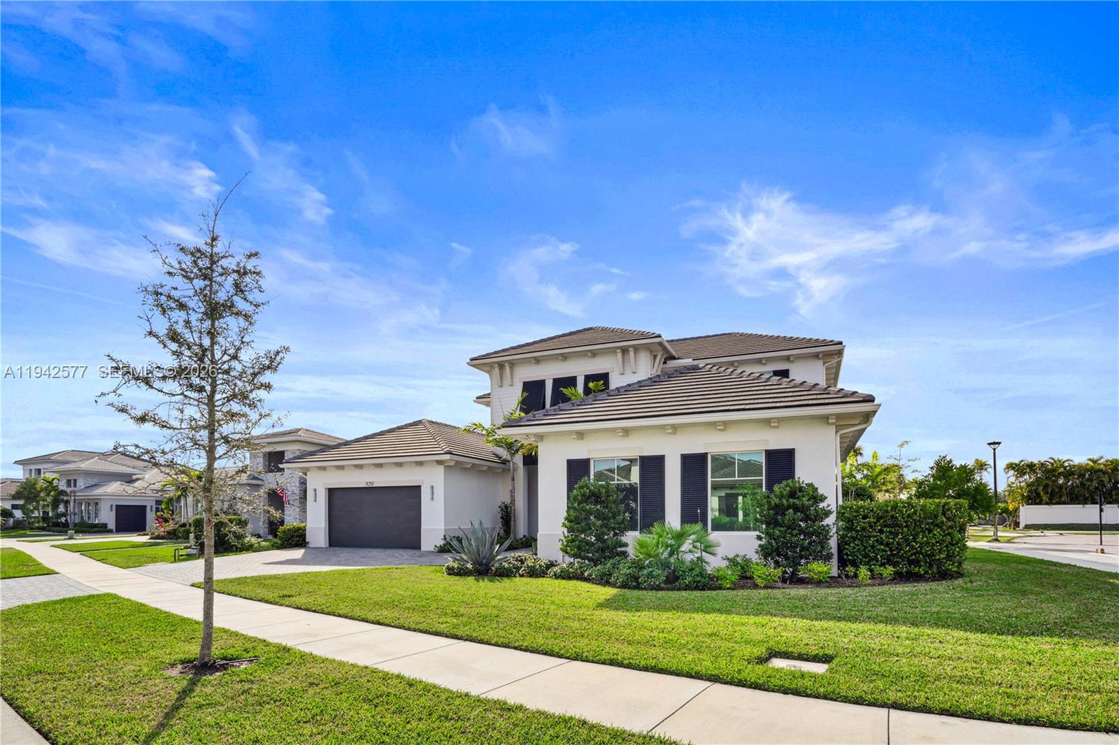 9281 Coral Isles Cir