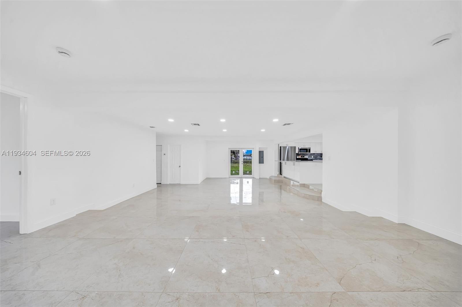 BUNCHE PARK - Residential