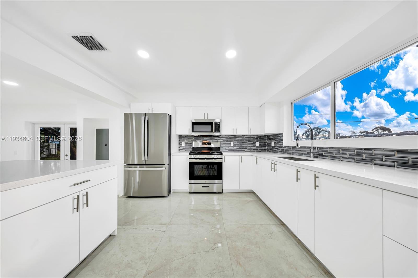 BUNCHE PARK - Residential