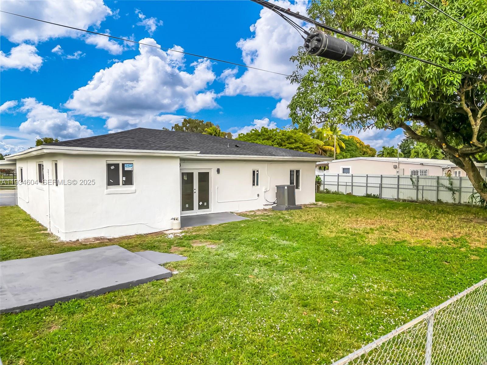 BUNCHE PARK - Residential