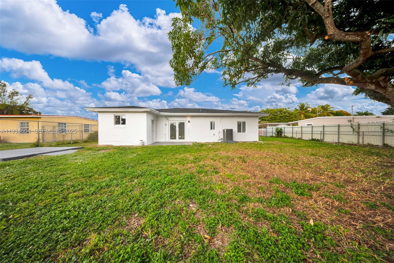 BUNCHE PARK - Residential