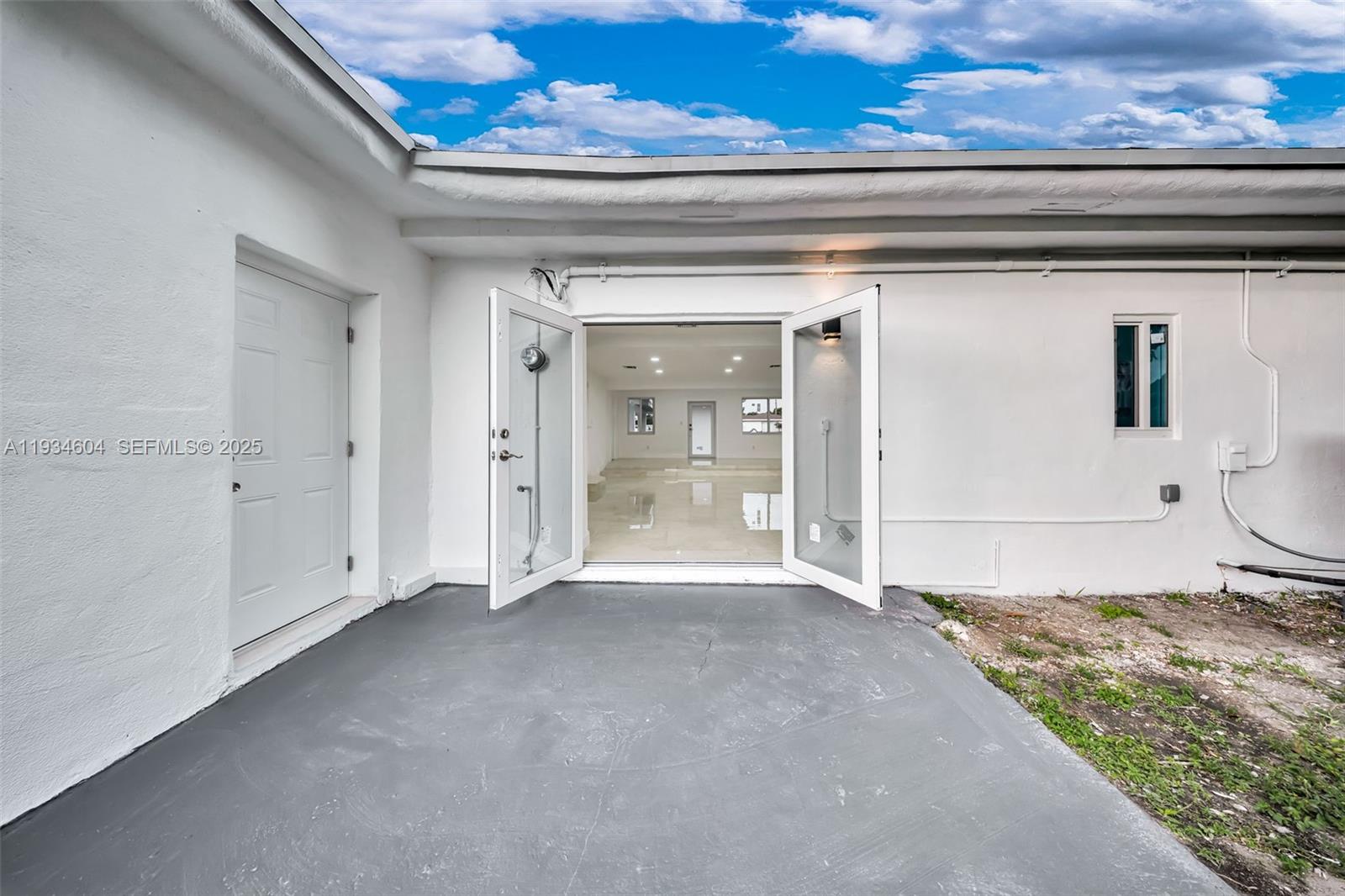 BUNCHE PARK - Residential