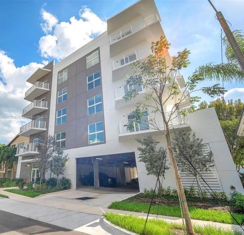 1938 Jackson St 301 Hollywood FL 33020
