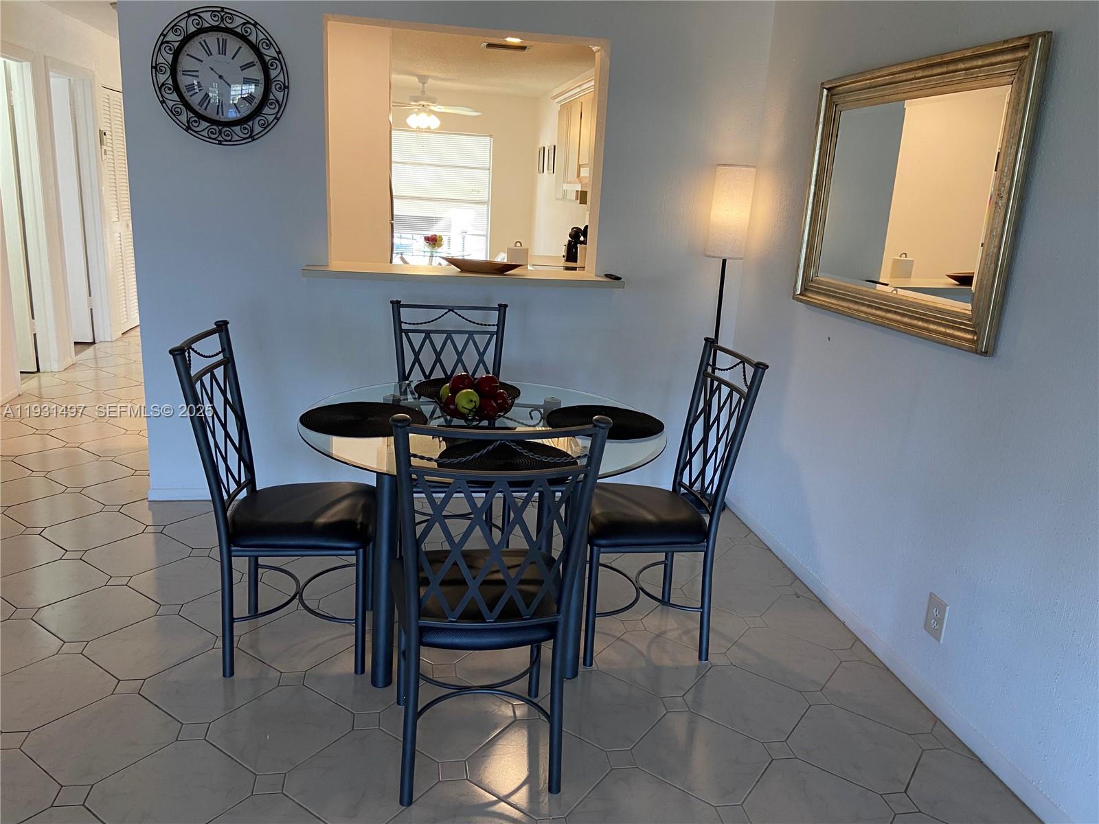 PALM GREENS AT VILLA DEL - Residential Lease