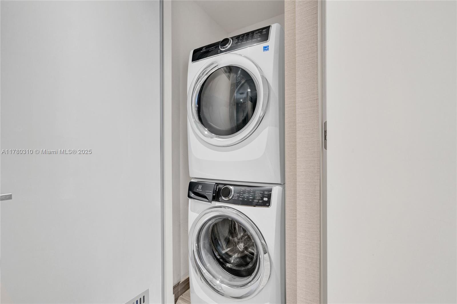 Armani Residences - Residential Lease