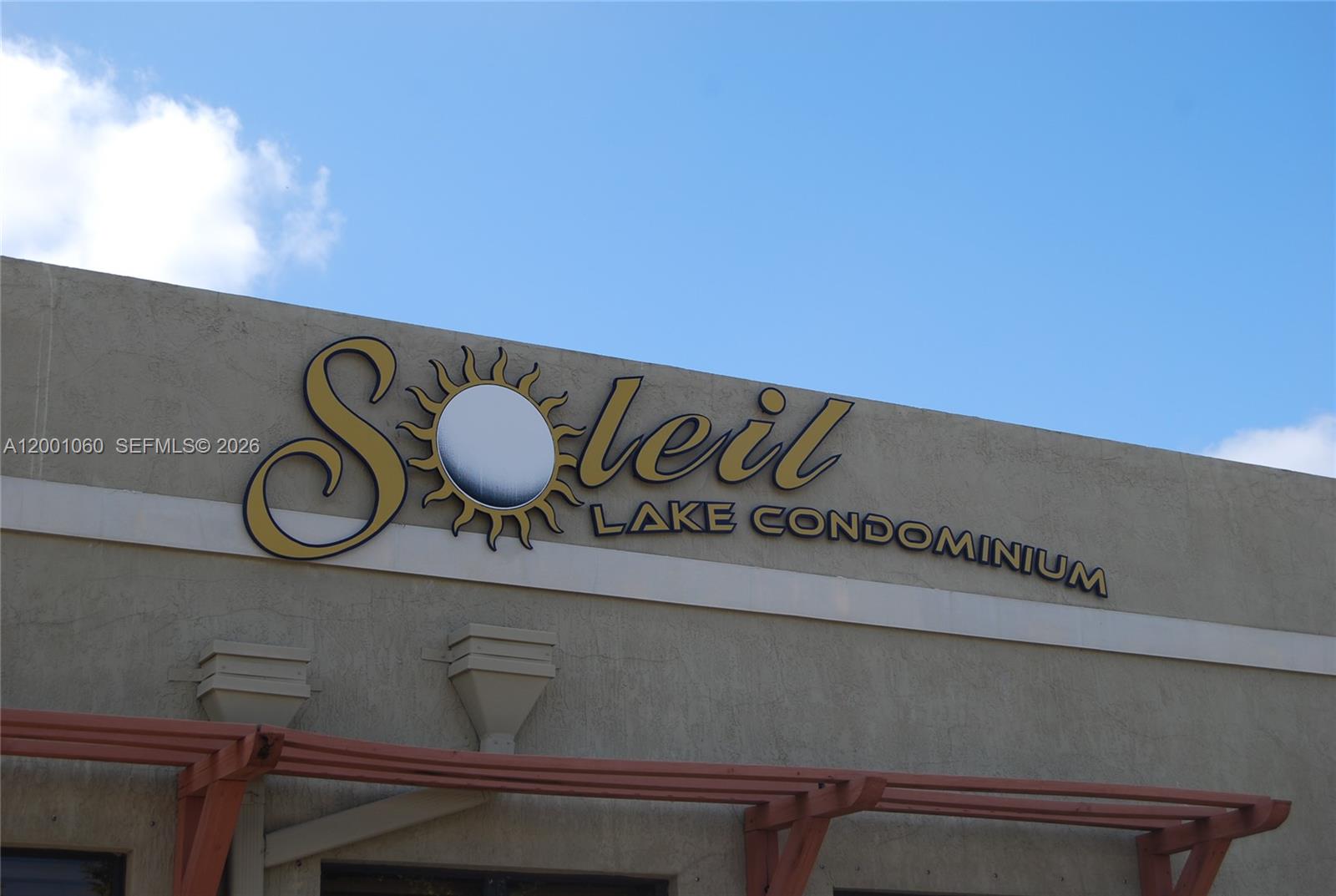 SOLEIL LAKE CONDO - Residential Lease