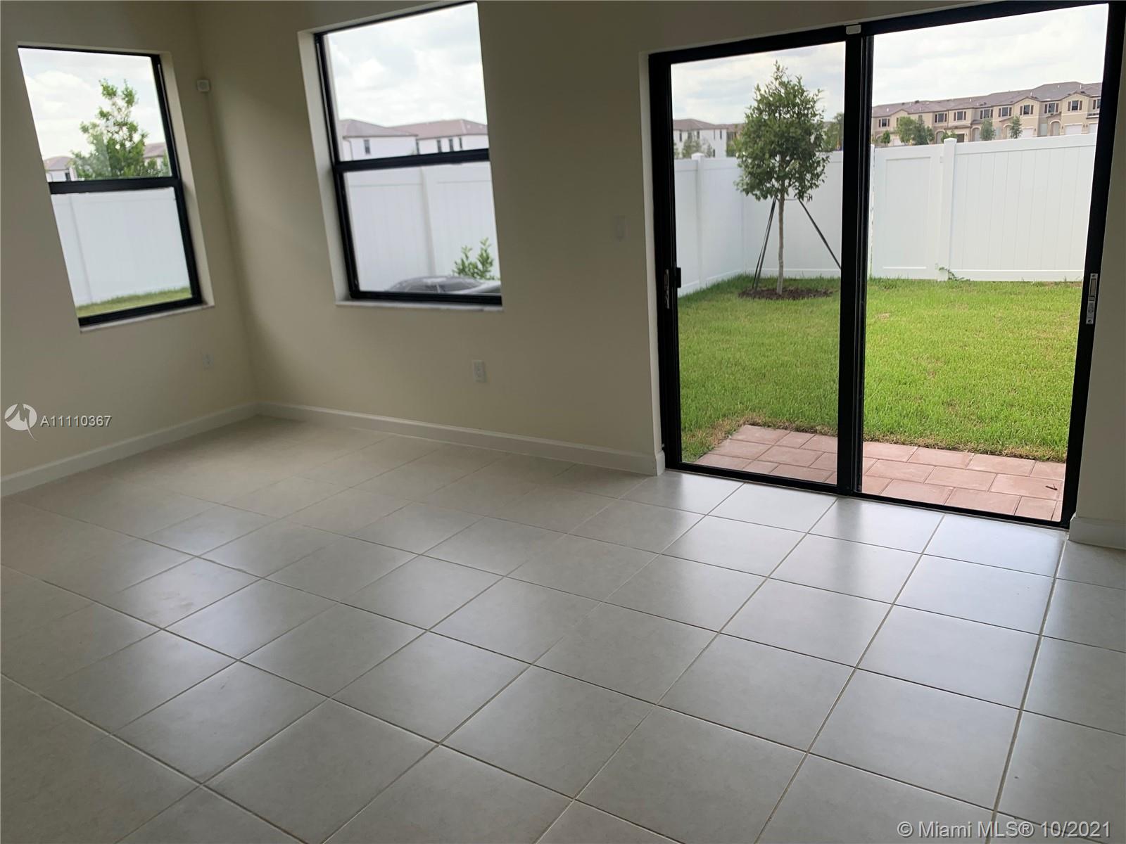 Aquabella North - Residential Lease