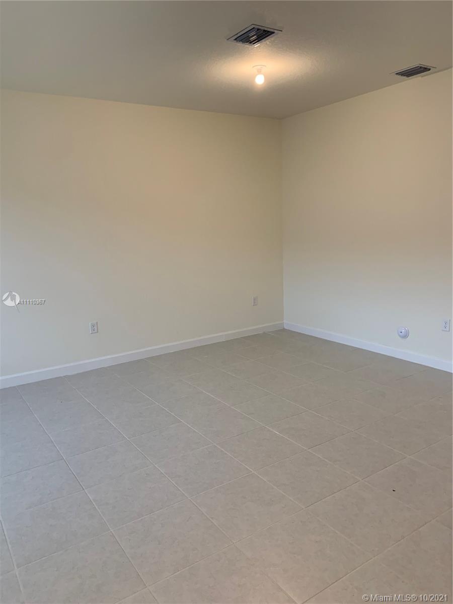 Aquabella North - Residential Lease