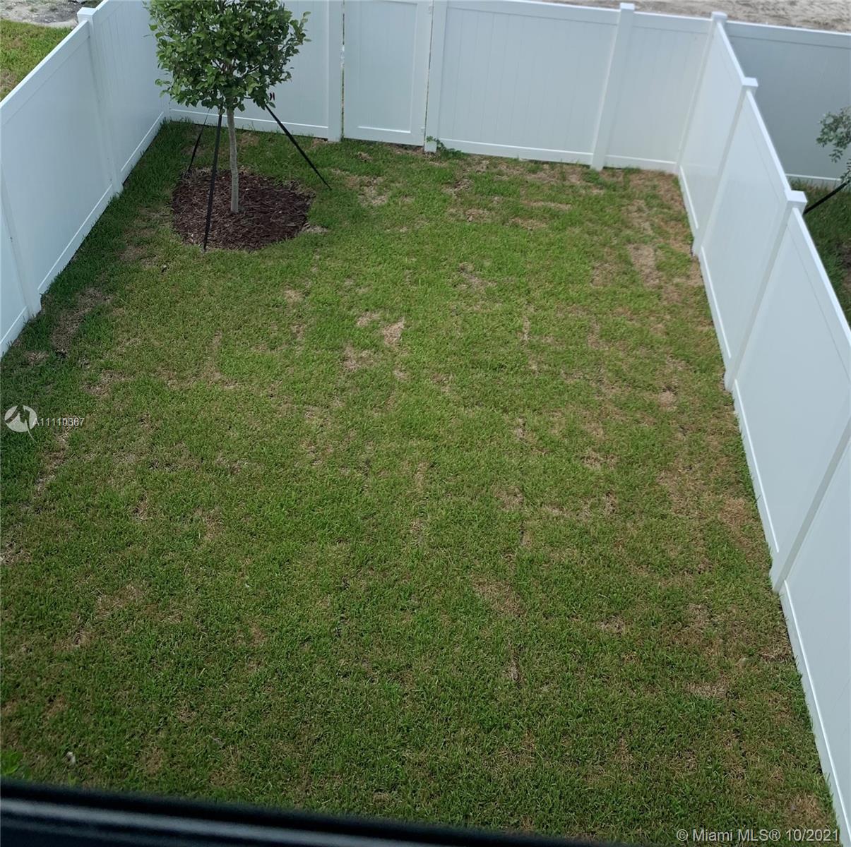 Aquabella North - Residential Lease
