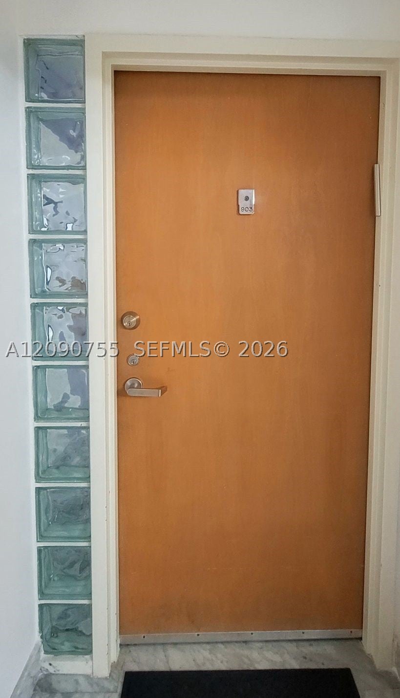 9341 Collins Ave 903