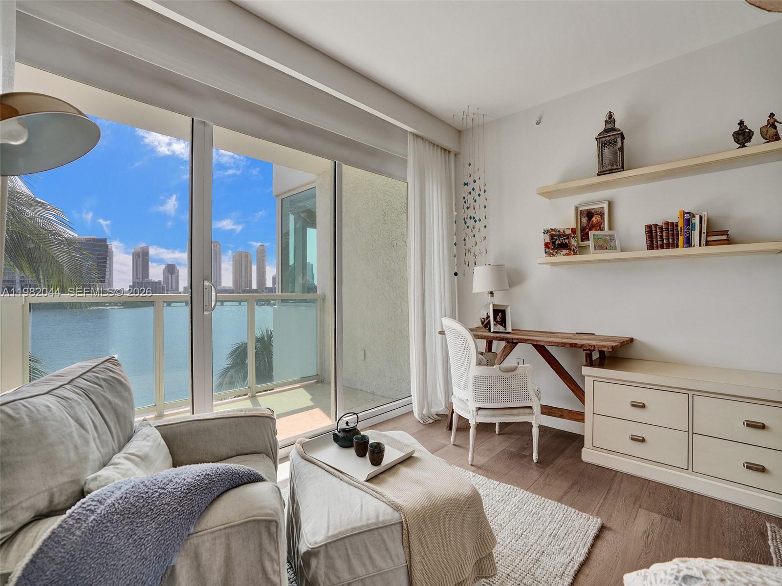 THE PENINSULA CONDO - Residential