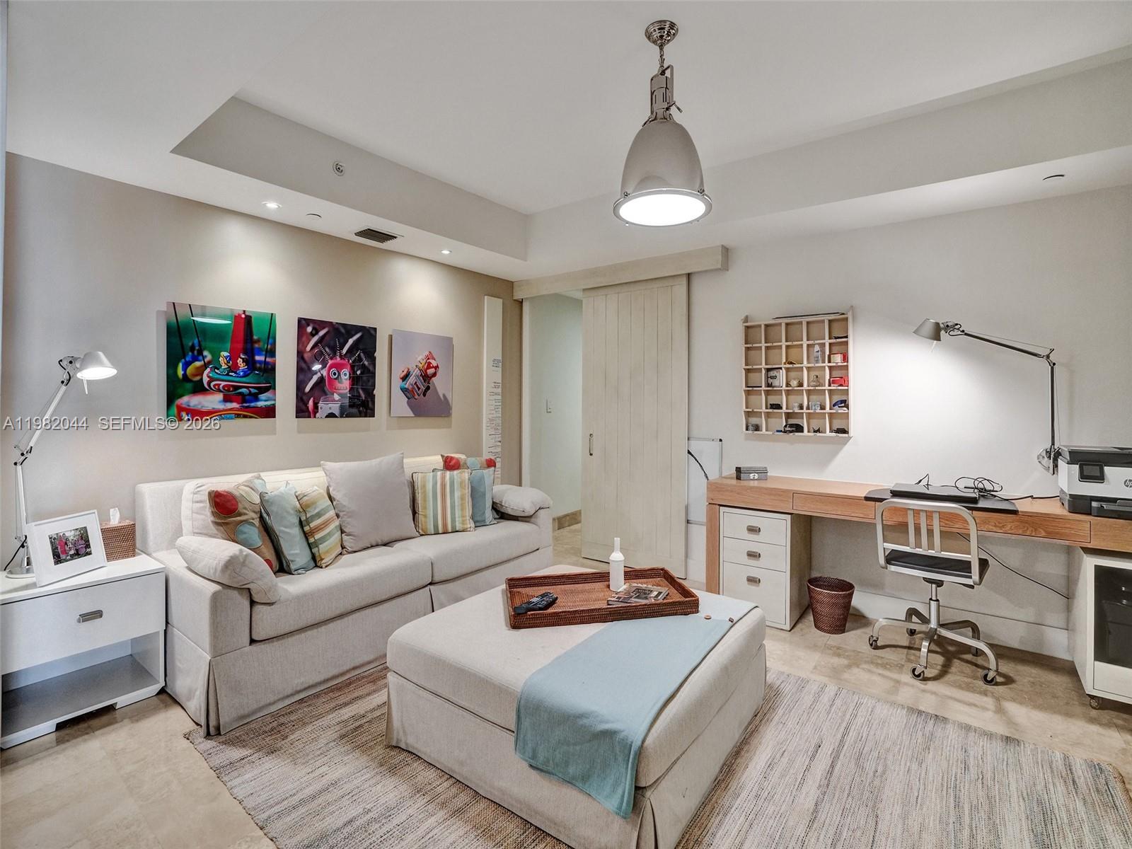 THE PENINSULA CONDO - Residential