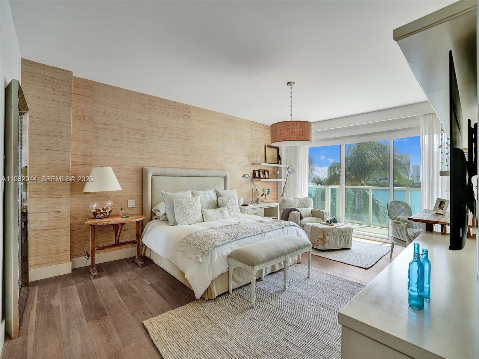 THE PENINSULA CONDO - Residential