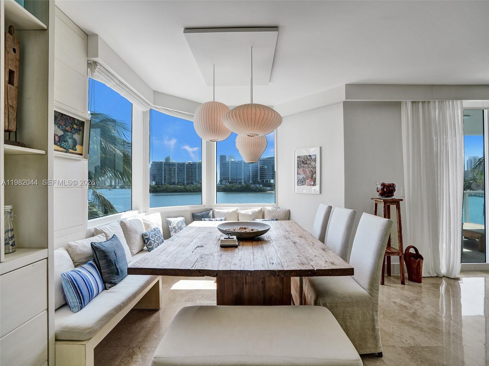 3201 NE 183rd St 301