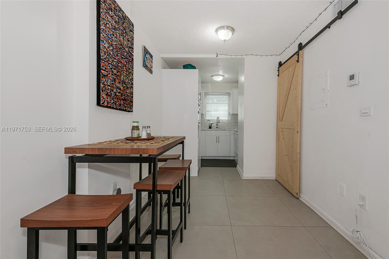 THE MERIDIAN CONDO - Residential