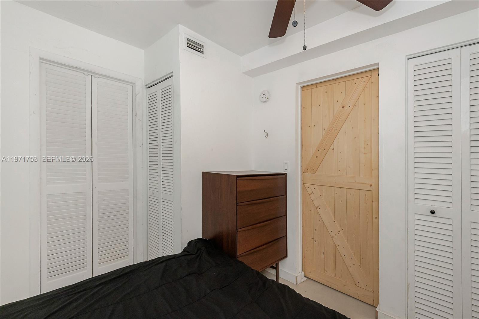 THE MERIDIAN CONDO - Residential