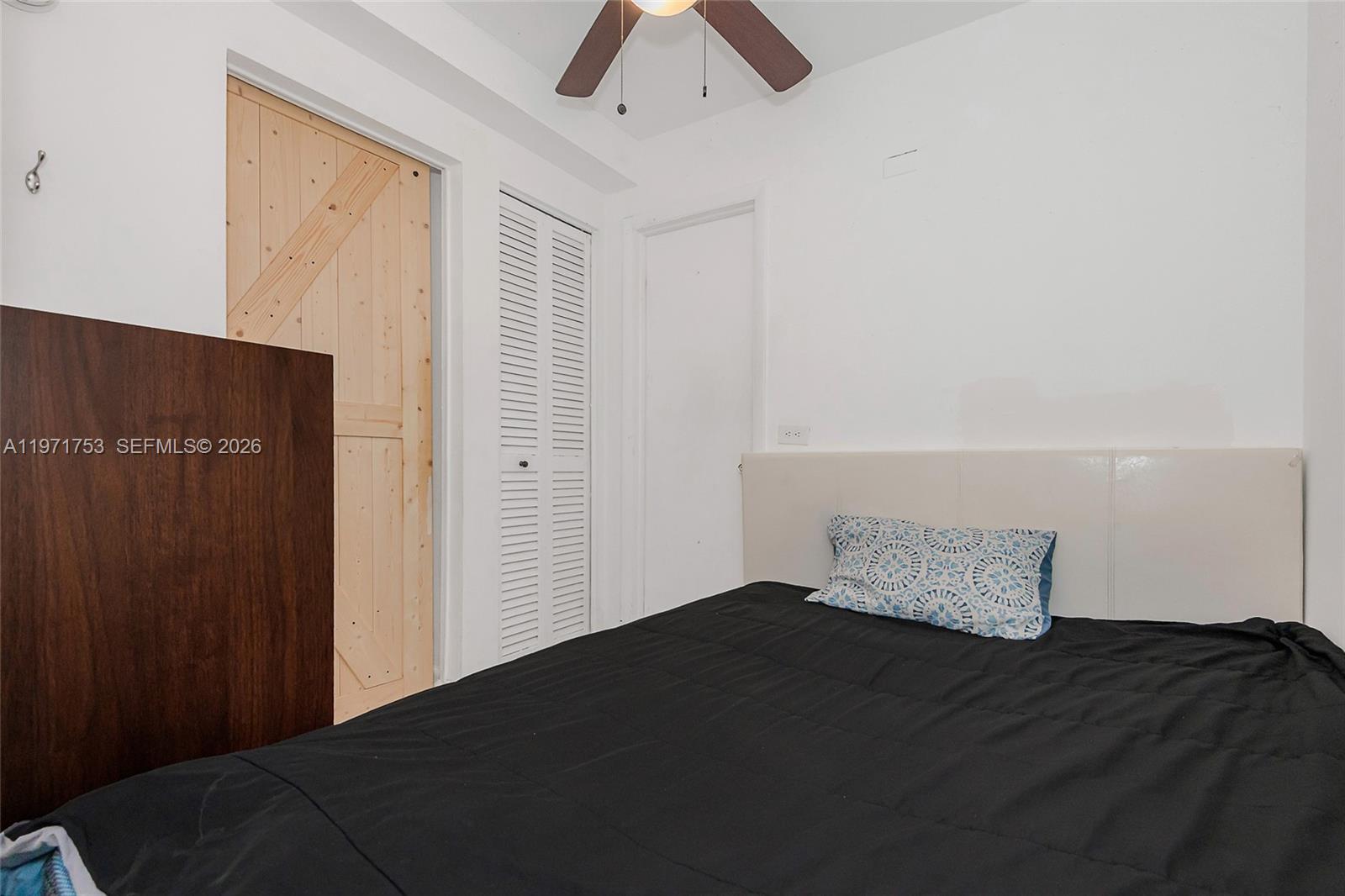 THE MERIDIAN CONDO - Residential