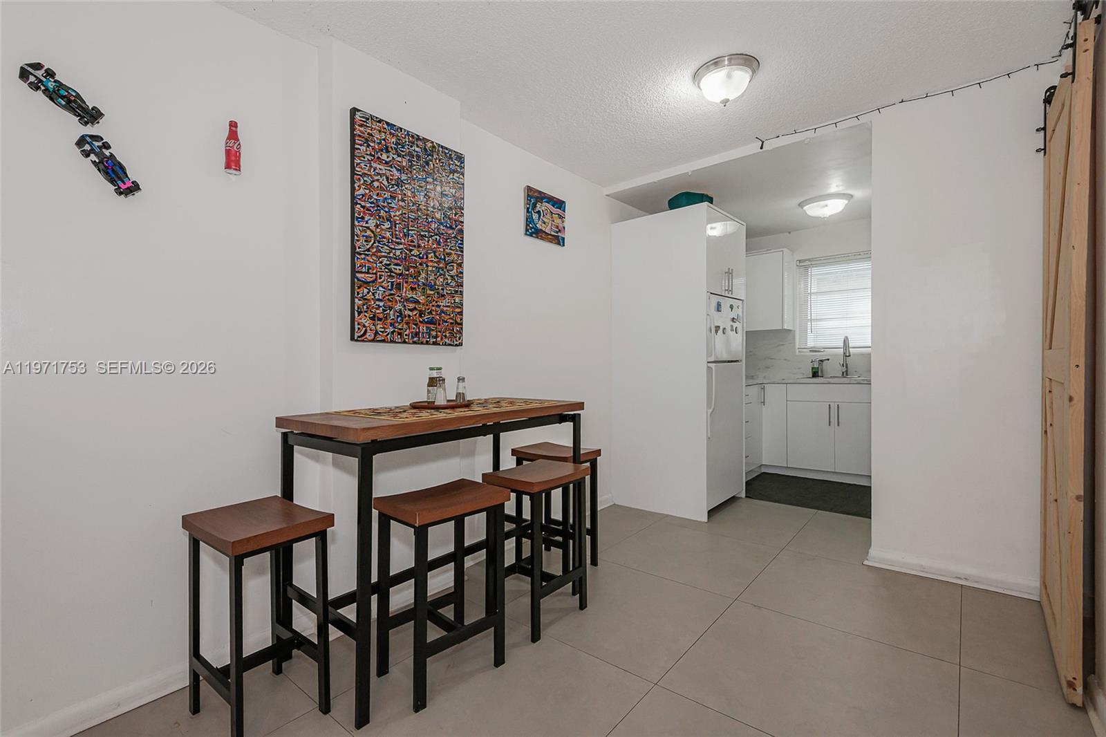 THE MERIDIAN CONDO - Residential