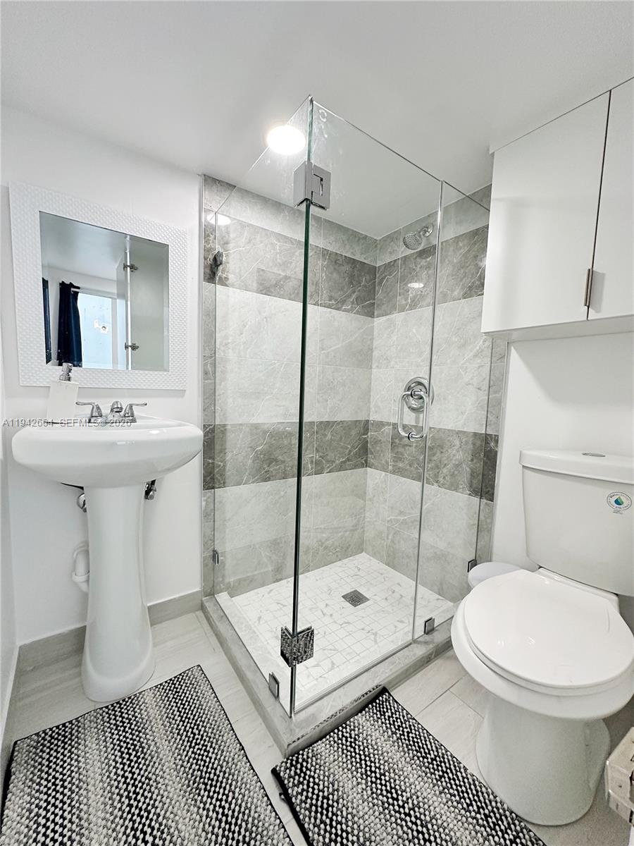 RIVERSIDE FARMS - Residential Lease