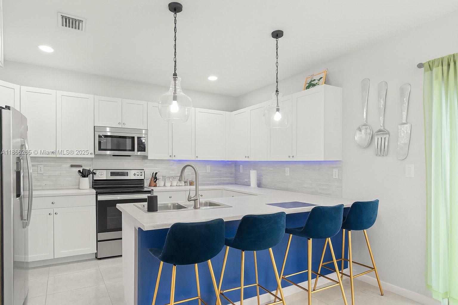 AQUABELLA SECTION TWO - Residential