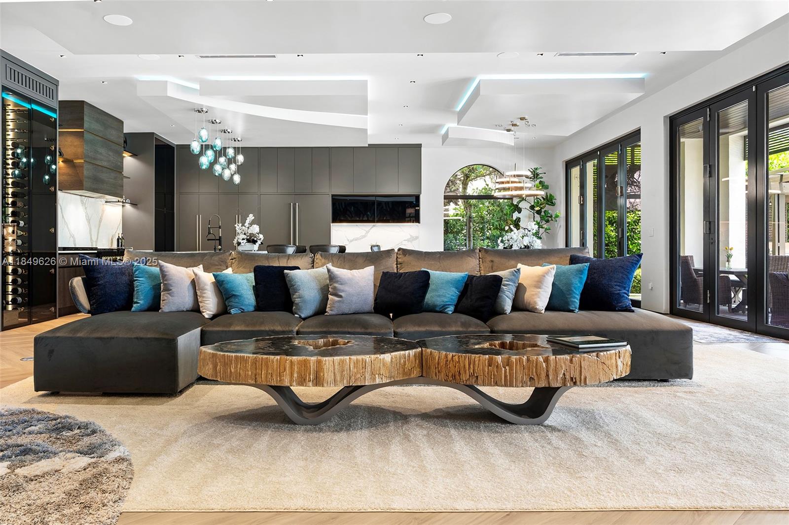 SUNRISE - Residential Lease