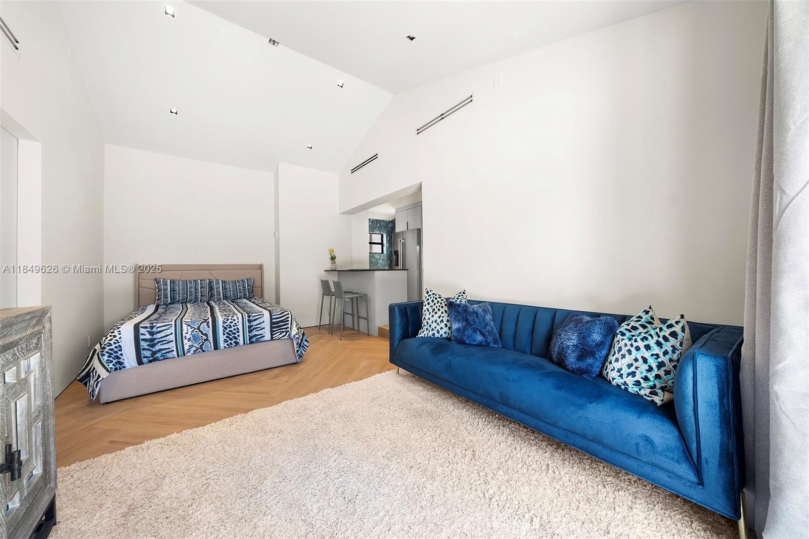 SUNRISE - Residential Lease