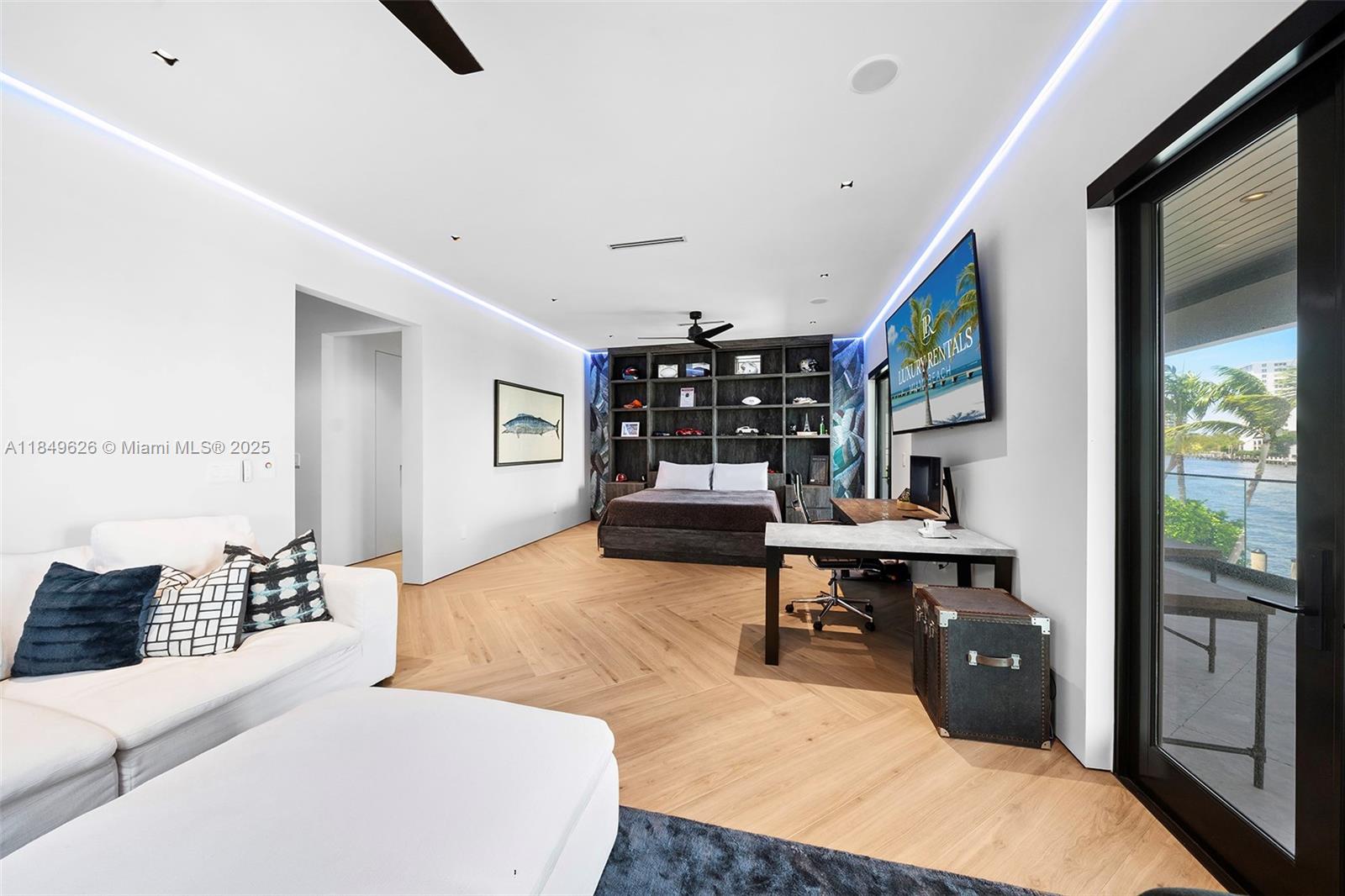 SUNRISE - Residential Lease