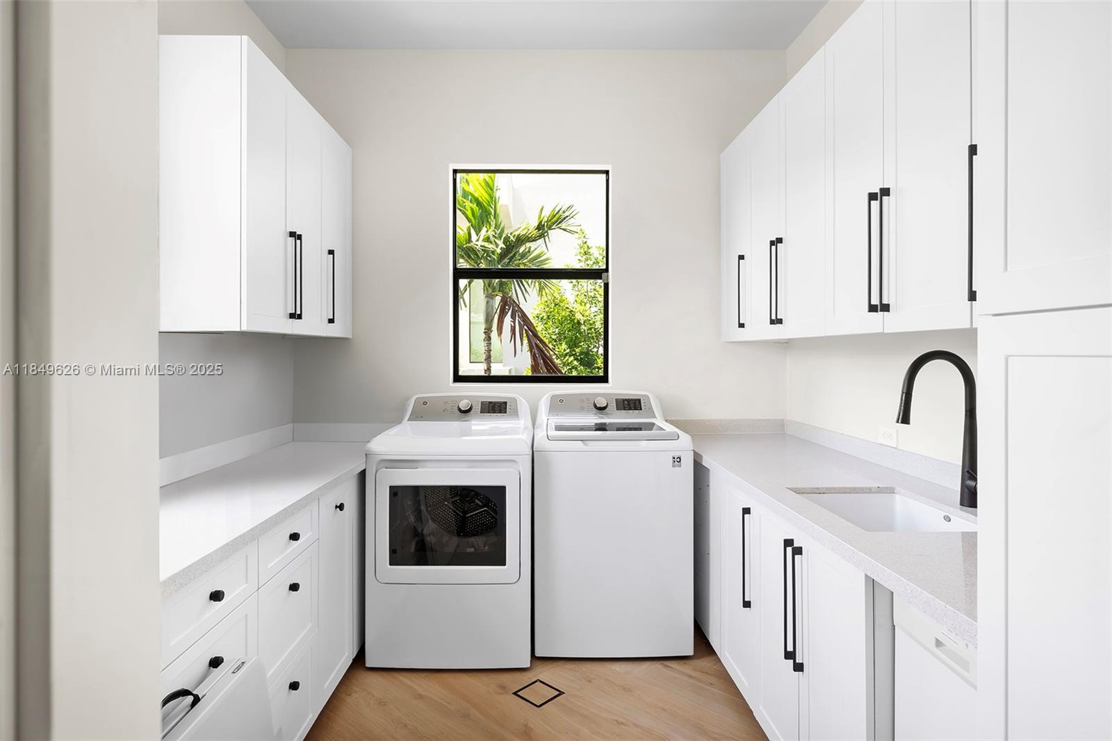 SUNRISE - Residential Lease