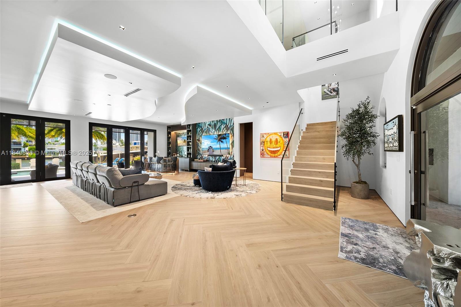 SUNRISE - Residential Lease