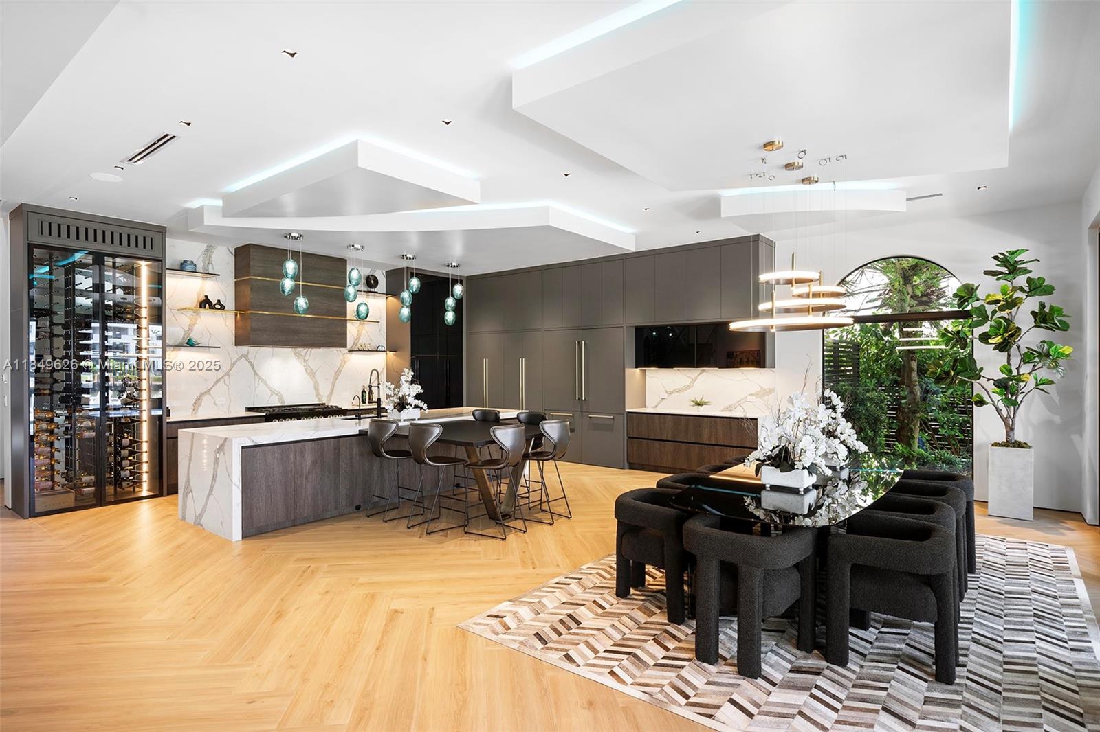 SUNRISE - Residential Lease